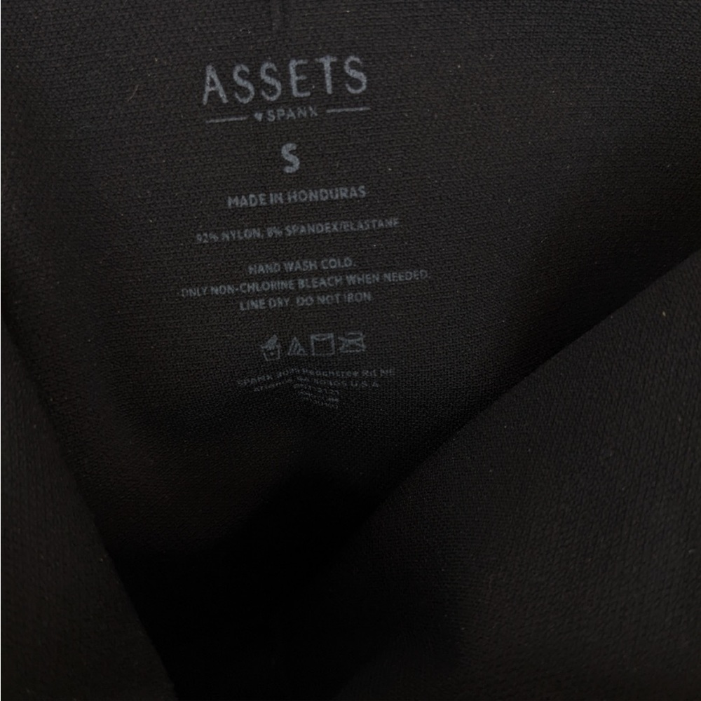 SPANX Assets Black Ponte Shaping Leggings Size Small - Picture 2 of 5